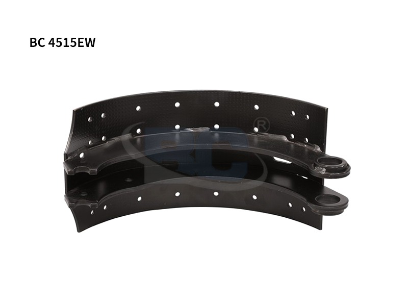 Les patins de frein en acier sont le type de patin de frein le plus courant.